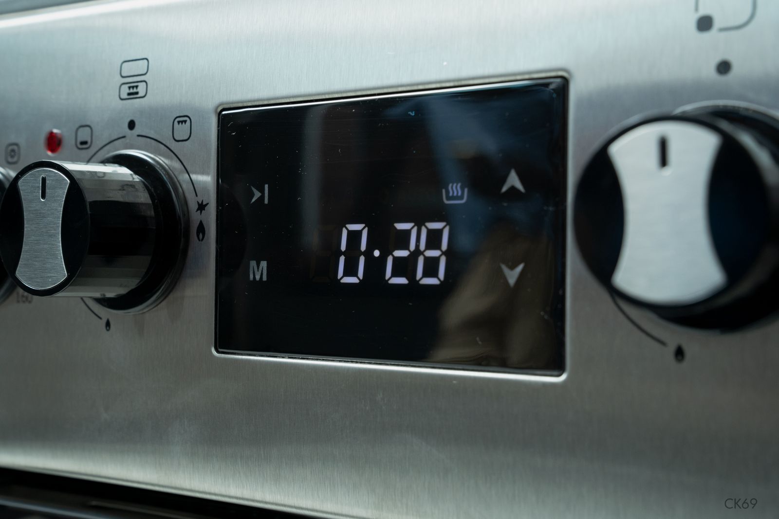 Cuisinière Astech 4 feux 60x60 Électrique Avec Four Électrique Inox CK78 – Image 3